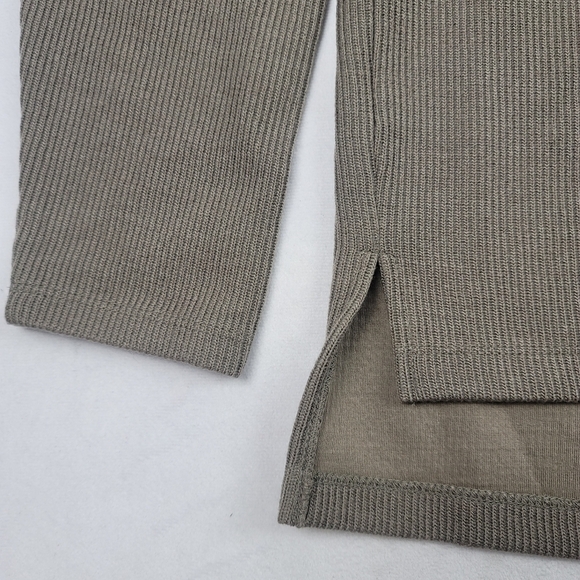 NWT Urban Research Doors ribbed vneck sweater - Picture 5 of 7
